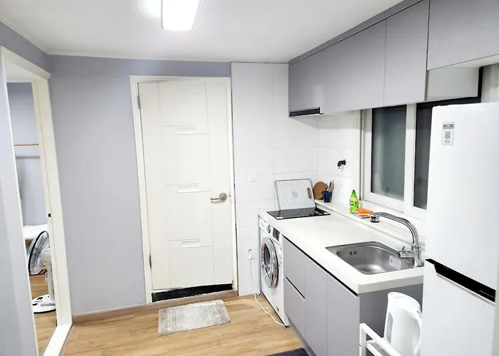 Private Cozy At Yeonnam And Hongdae Area