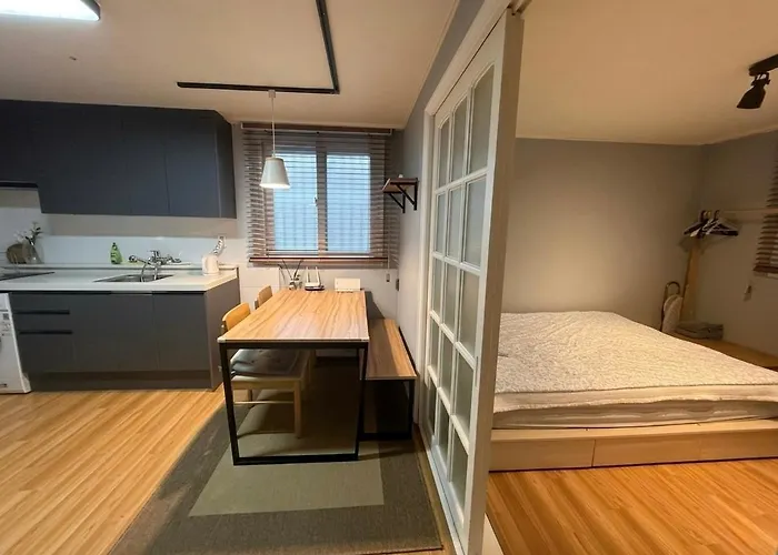 Private Cozy At Yeonnam And Hongdae Area Daire *